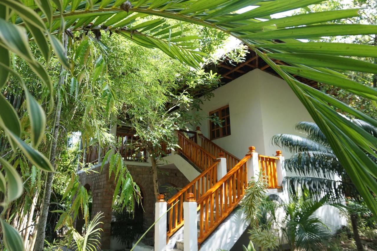 Mangga Lodge 비라 외부 사진